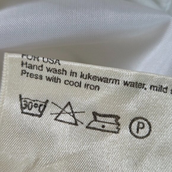 Vintage Bogner Classic White Half Slip w/ Side Button Closure and Side Slits - Picture 8 of 8